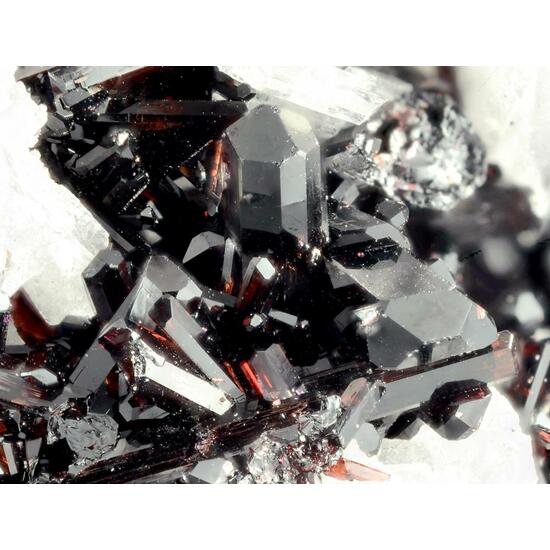 Manganvesuvianite