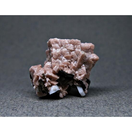 Bastnäsite-(Ce) Rhodochrosite Kupletskite & Natrolite