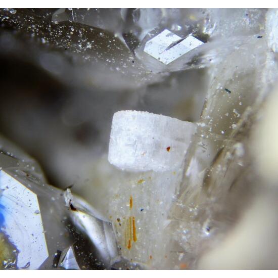 Okanoganite-(Y) & Zektzerite