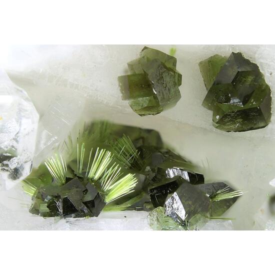 Agardite-(Ce) & Olivenite
