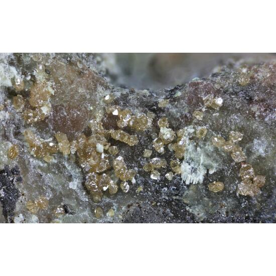 Hechtsbergite