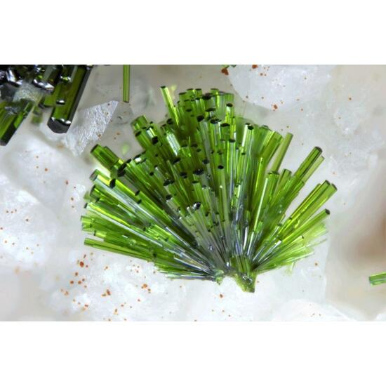 Agardite-(Ce)