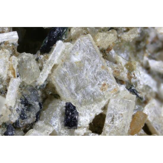 Shomiokite-(Y)