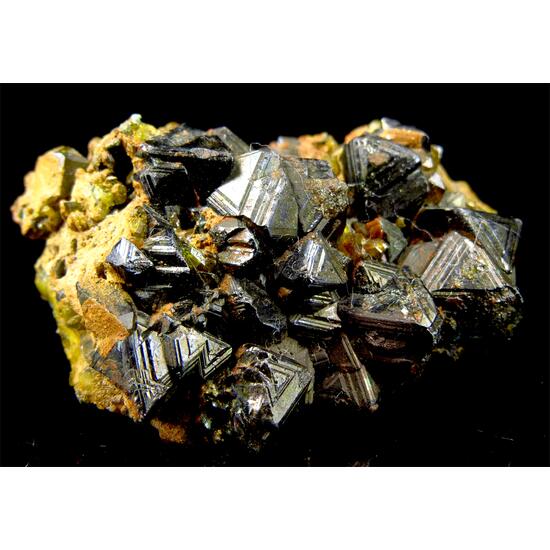 Magnetite With Epidote