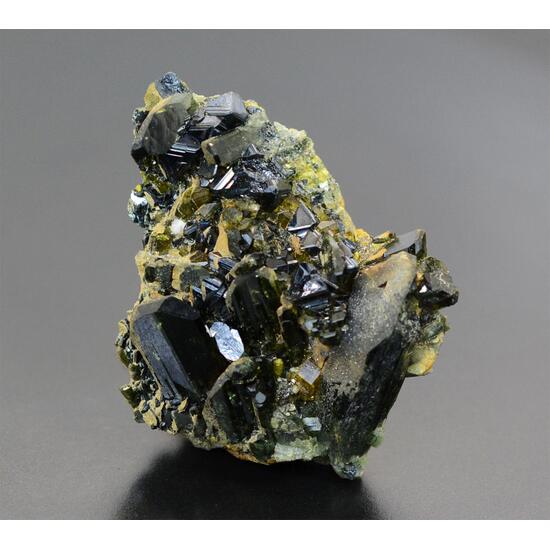 Magnetite With Epidote & Diopside