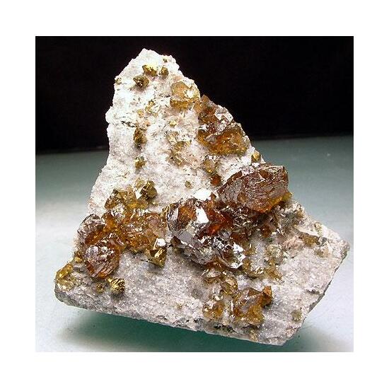 Sphalerite Var Cleiophane With Chalcopyrite