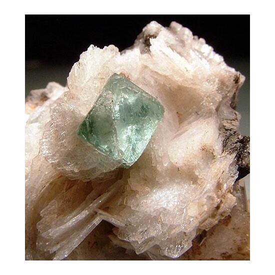 Fluorite & Cleavelandite