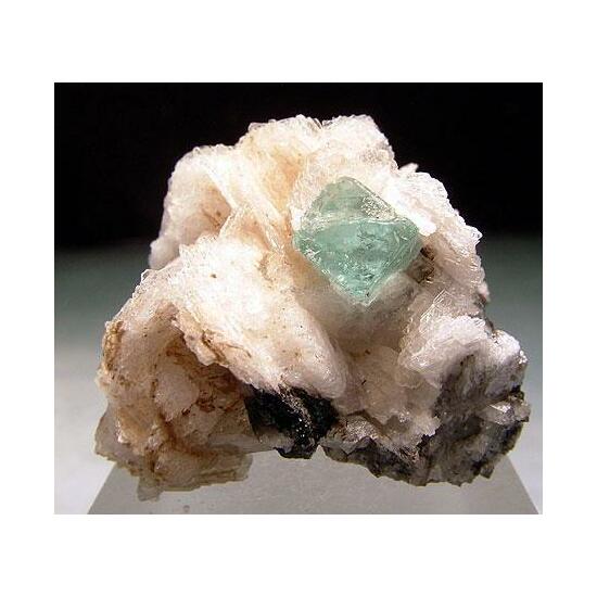 Fluorite & Cleavelandite