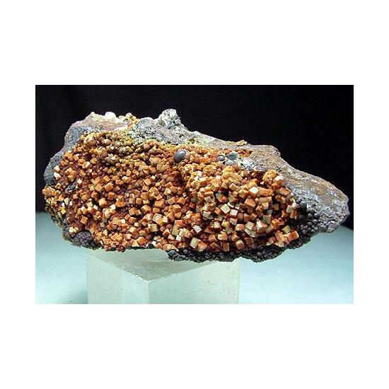 Wulfenite