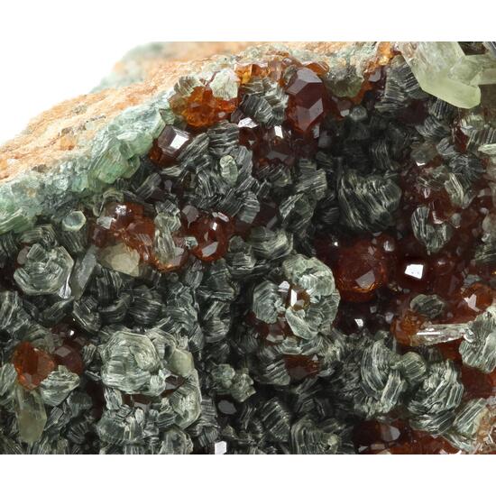 Hessonite Clinochlore & Diopside