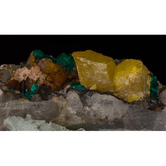 Dioptase Baryte On Quartz