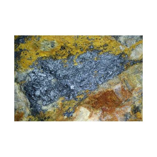 Stibnite & Cervantite