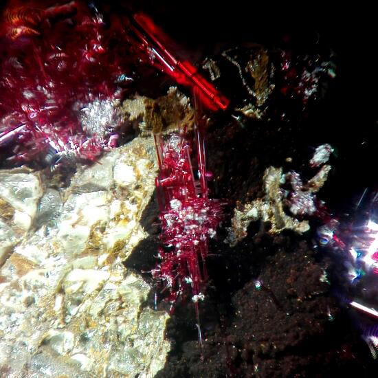 Cuprite Var Chalcotrichite