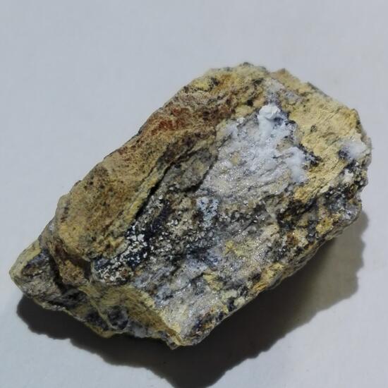 Lanthanite-(Ce)