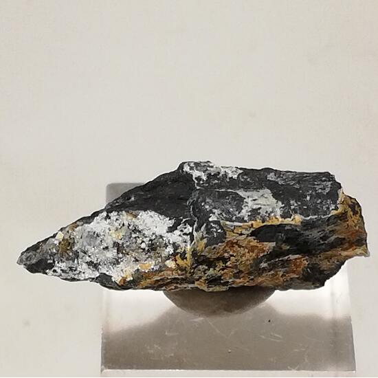 Montgomeryite