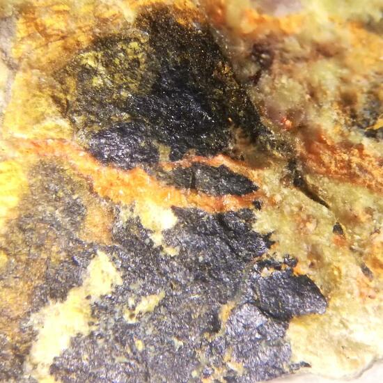 Uraninite & Gummite