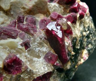 Photos: Darrellhenryite from Madagascar